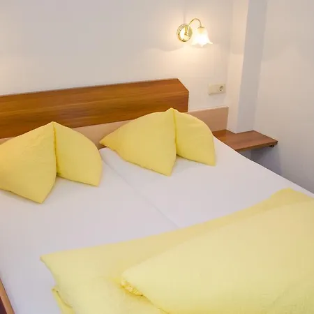 Pezza Lischa Apartment Kappl  Room photo