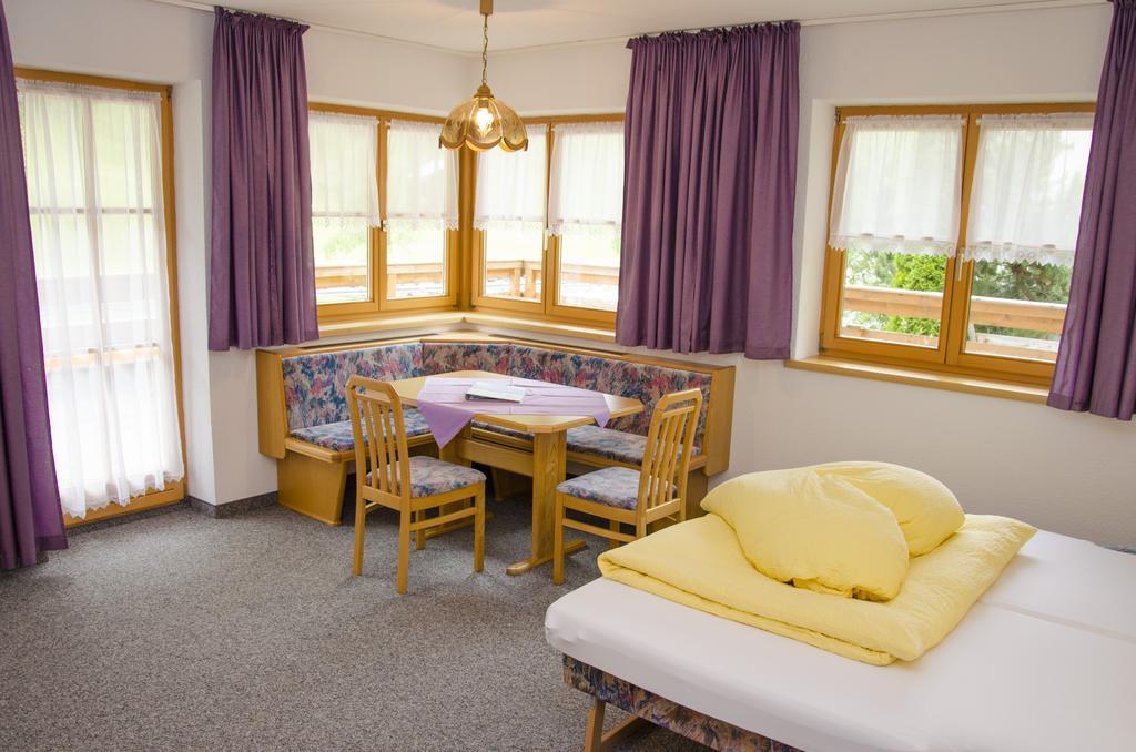 Apartment Pezza Lischa *