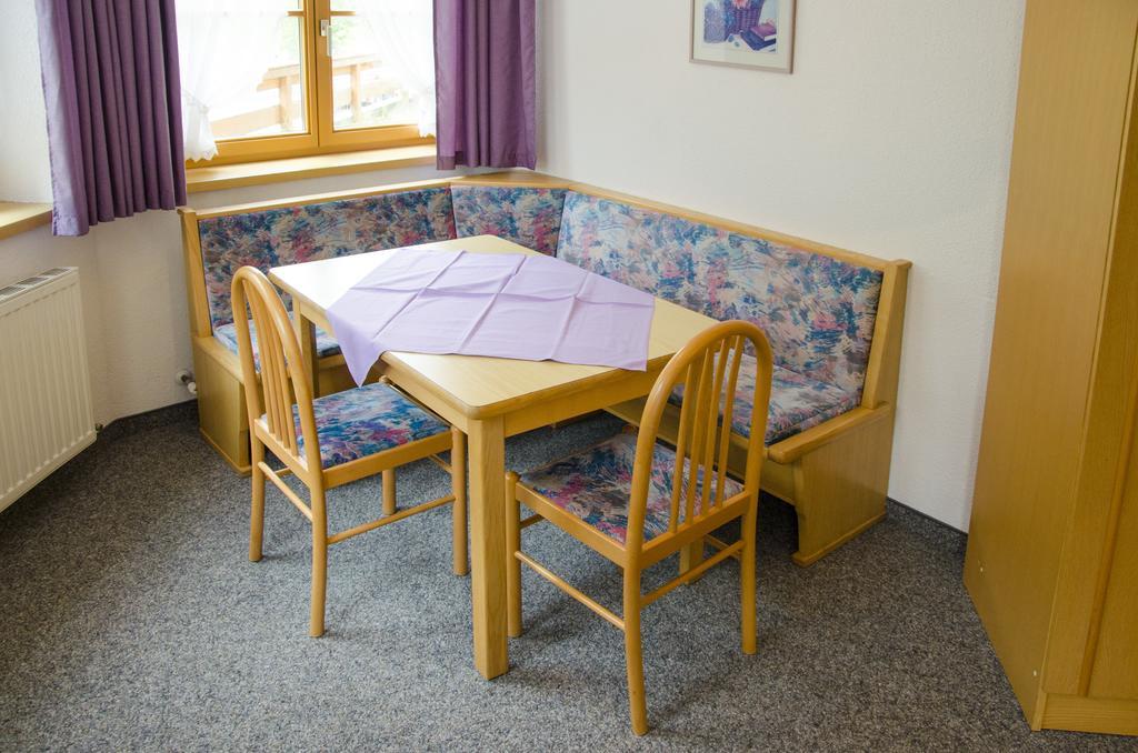 Pezza Lischa Apartment *